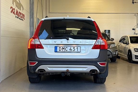 Volvo XC70 9 of 21