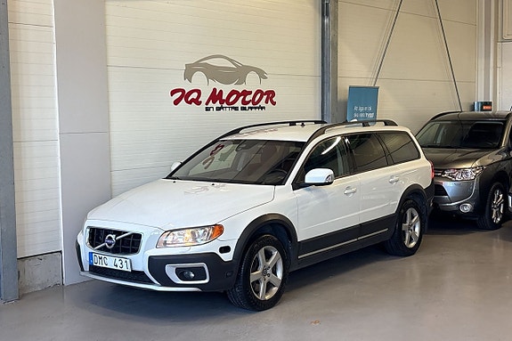Volvo XC70 2 of 21