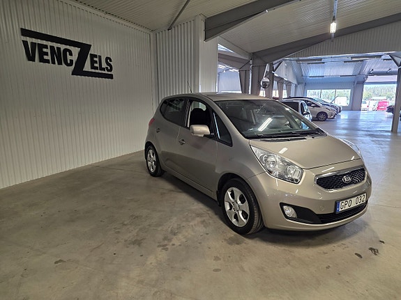 Kia Venga 2 of 10
