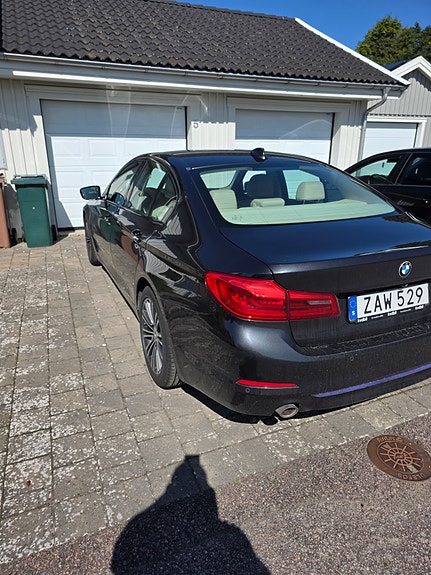 BMW 520d 4 of 12