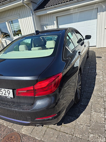 BMW 520d 5 of 12