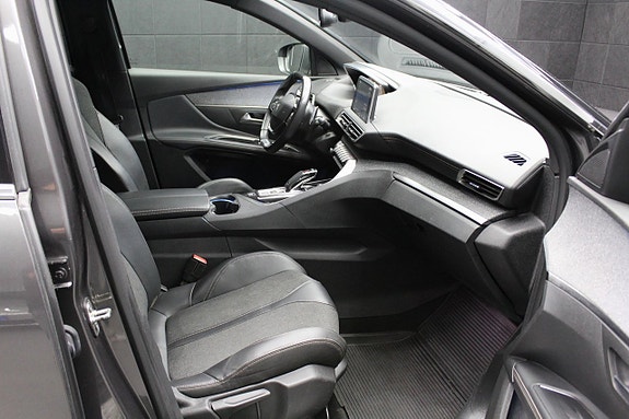 Peugeot 5008 12 of 23