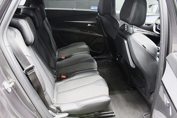 Peugeot 5008 14 of 23