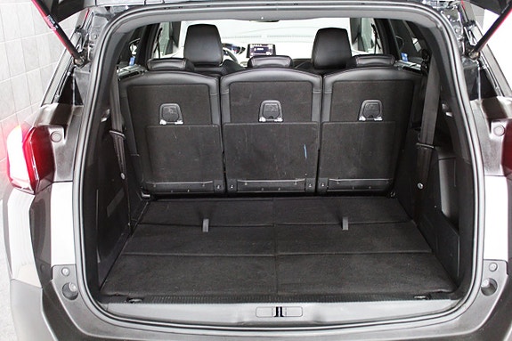 Peugeot 5008 15 of 23