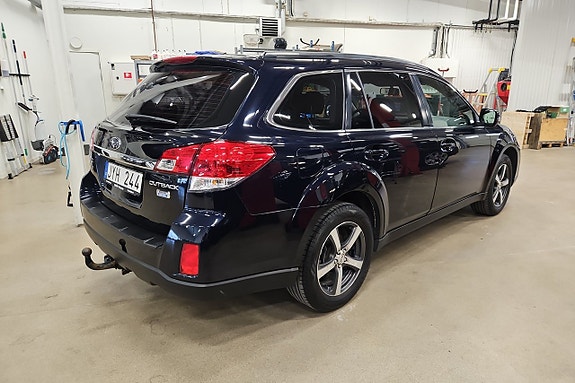 Subaru Outback 5 of 19