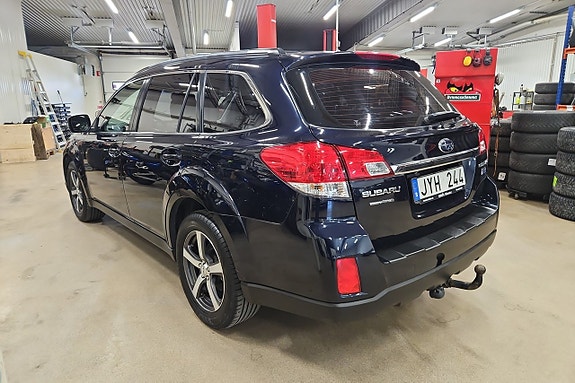 Subaru Outback 7 of 19