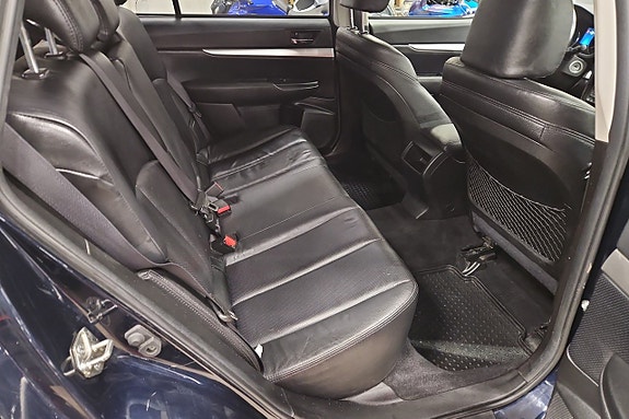 Subaru Outback 15 of 19