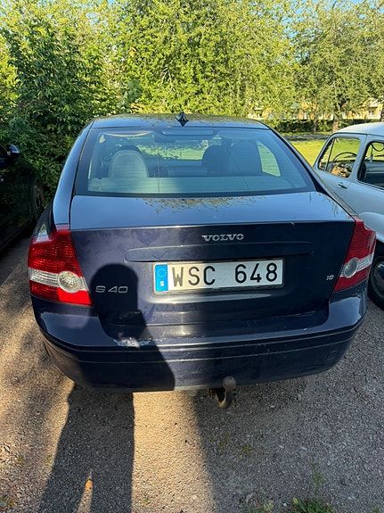 Volvo S40 3 of 4