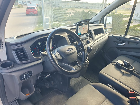 Ford Transit Custom 7 of 10