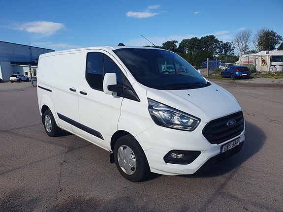 Ford Transit Custom 2 of 10