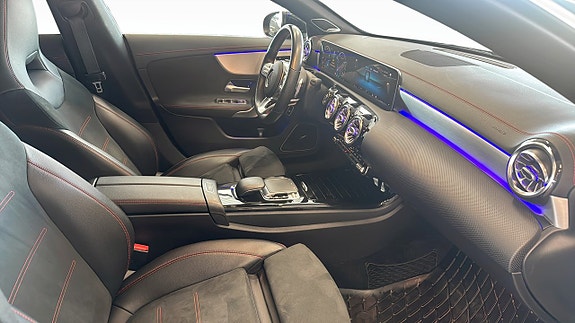 Mercedes-Benz CLA250+ 3 of 9