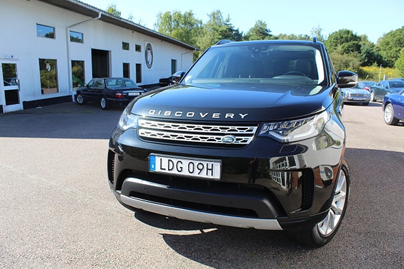 Land Rover Discovery 3 of 16