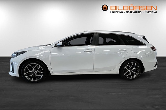 Kia Ceed 4 of 14