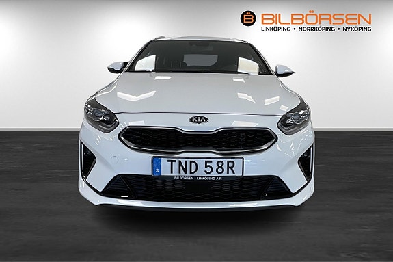 Kia Ceed 2 of 14