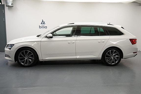 Skoda Superb 2 of 22