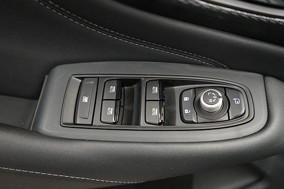Subaru Outback 8 of 17