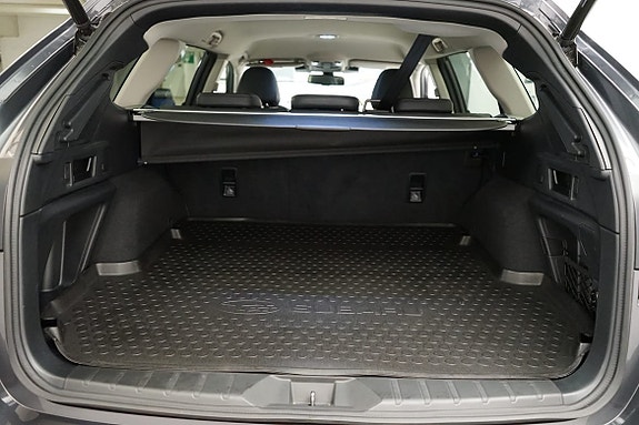 Subaru Outback 7 of 17