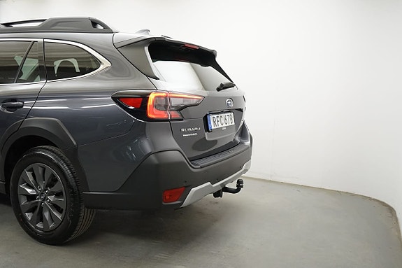 Subaru Outback 3 of 17