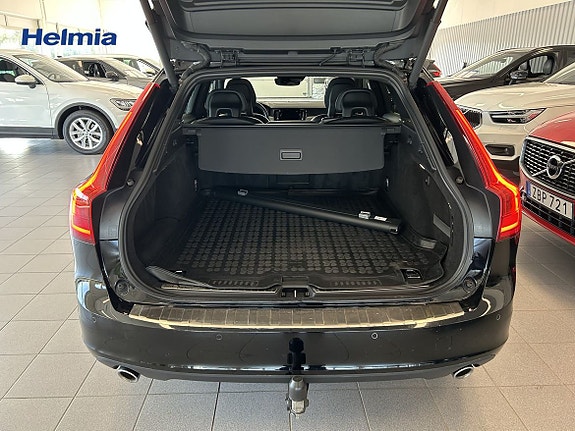 Volvo V90 12 of 13