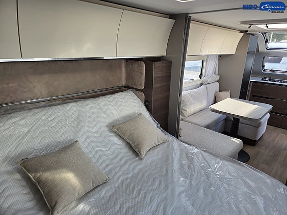 Adria ALPINA 663 HT 16 of 18
