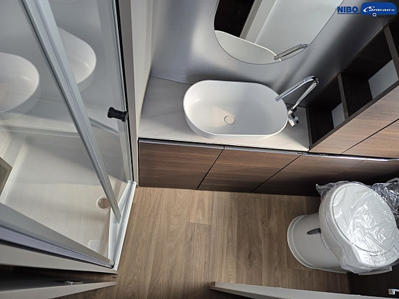 Adria ALPINA 663 HT 12 of 18
