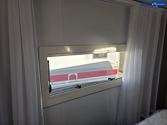 Adria ALPINA 663 HT 11 of 18