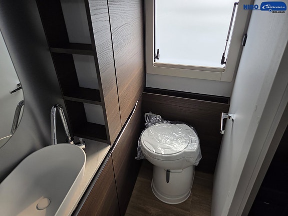 Adria ALPINA 663 HT 13 of 18