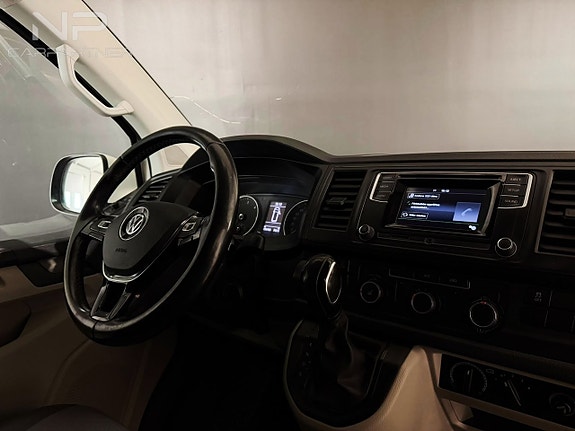 Volkswagen Transporter 8 of 20