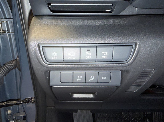 Mazda MX-30 11 of 13