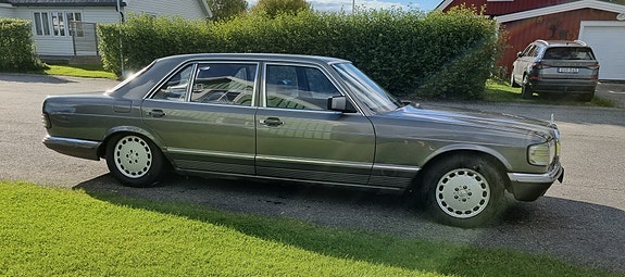 Mercedes-Benz 500 SEL 7 of 8