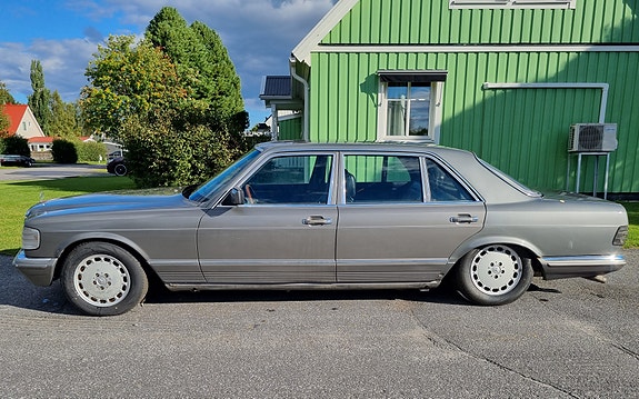 Mercedes-Benz 500 SEL 3 of 8