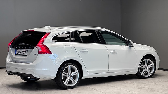 Volvo V60 15 of 19