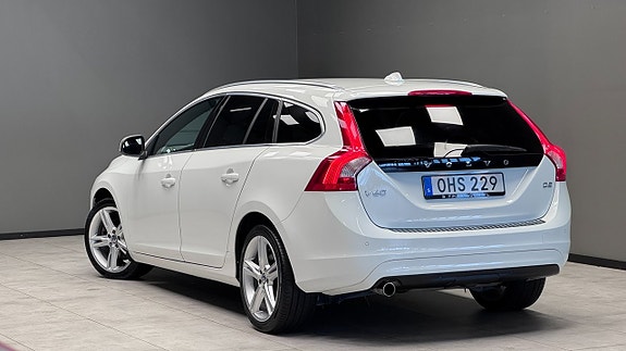 Volvo V60 17 of 19