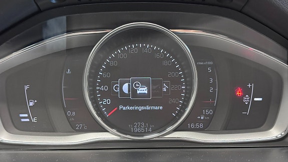 Volvo V60 13 of 19