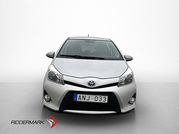 Toyota Yaris 2 of 29