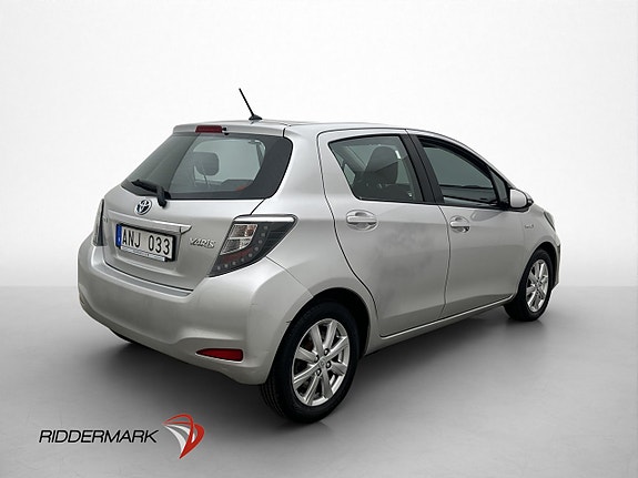 Toyota Yaris 8 of 29