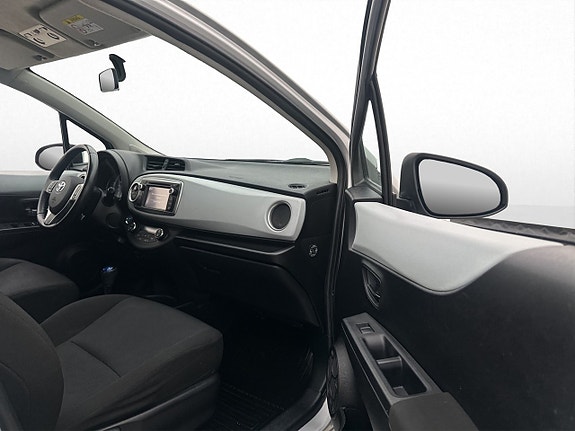 Toyota Yaris 22 of 29