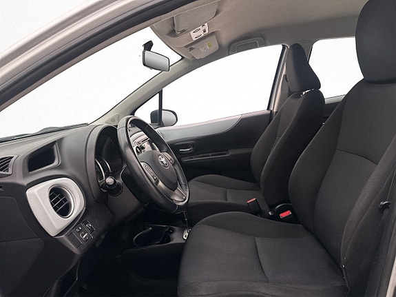 Toyota Yaris 28 of 29