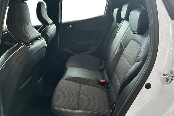 Renault Clio 17 of 20