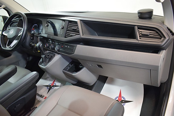 Volkswagen Transporter 9 of 18