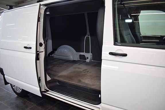 Volkswagen Transporter 12 of 18