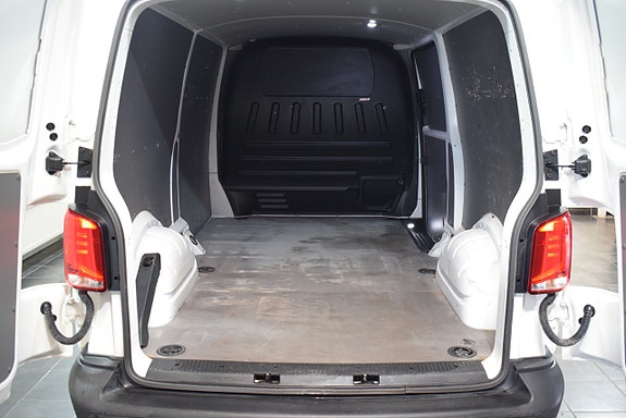 Volkswagen Transporter 6 of 18