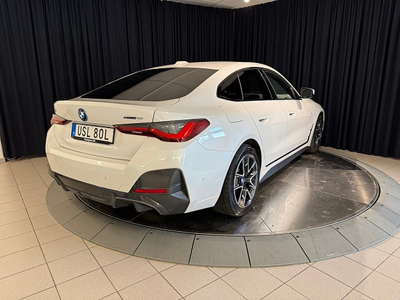 BMW i4 7 of 19