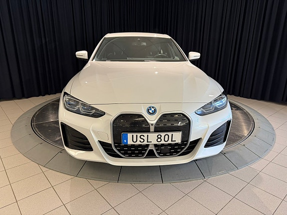 BMW i4 4 of 19
