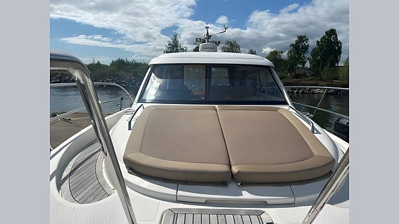 Nimbus 305 Coupe 15 of 17