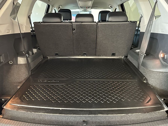 Volkswagen Tiguan Allspace 11 of 15