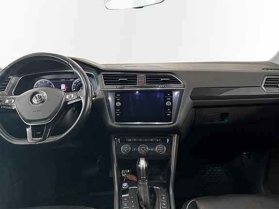 Volkswagen Tiguan Allspace 10 of 15