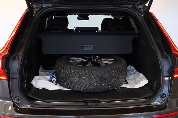 Volvo XC60 17 of 17
