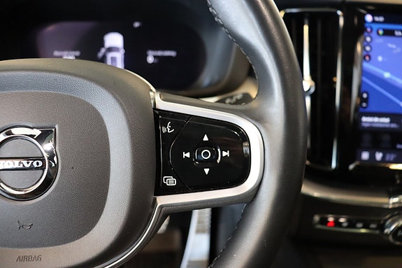 Volvo XC60 9 of 17