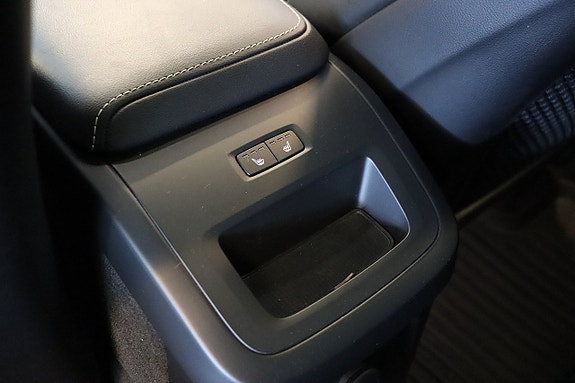 Volvo XC60 16 of 17